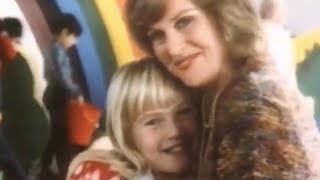 1984: Bold' 3 Washing Powder [School Play]