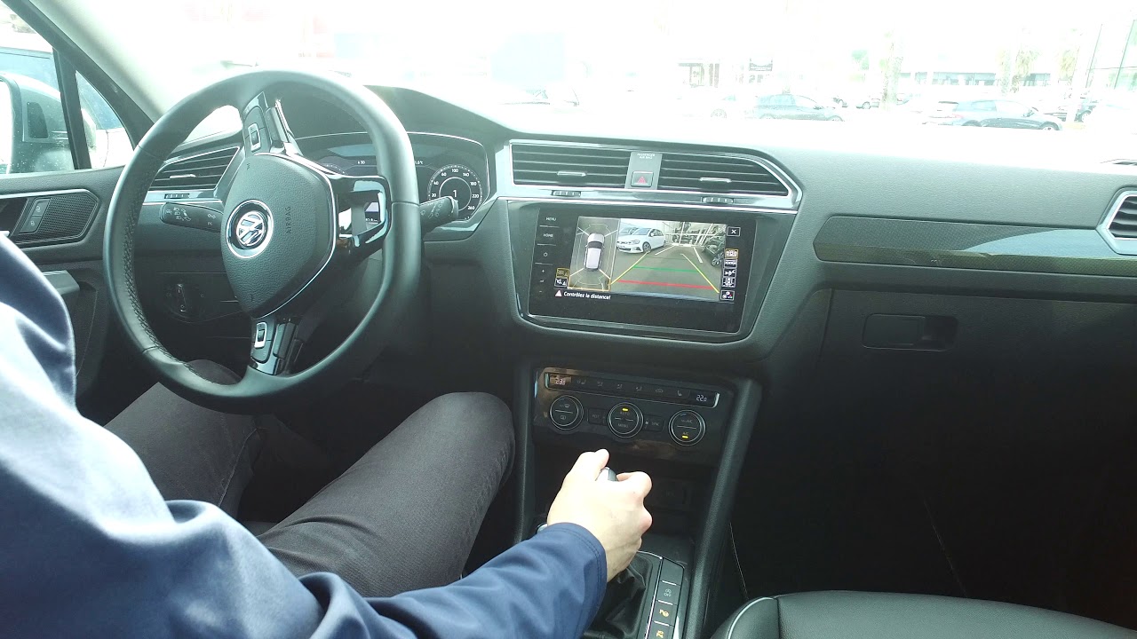 Park Assist sur nouveau Tiguan Allspace - YouTube