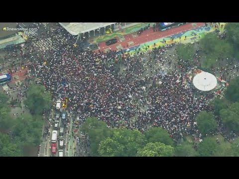 Twitch streamer's PS5 giveaway causes chaos in NYC