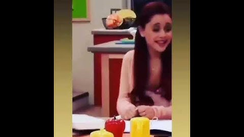 when I was your age I didn't have cell phone# Ariane grande show 🤣