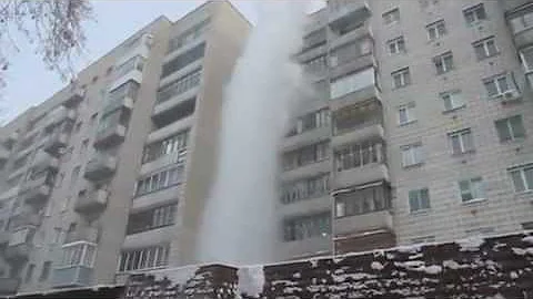 Boiling water freezes instantly in Siberia - Video - Reuters.com