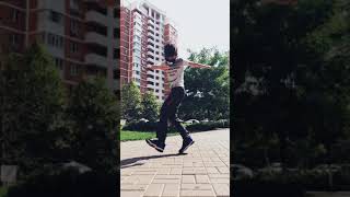 ⁣Shuffle dancing ! Shuffling ! ?? #shorts #shuffledance #шаффл #shuffle #dance #shuffling #танцы