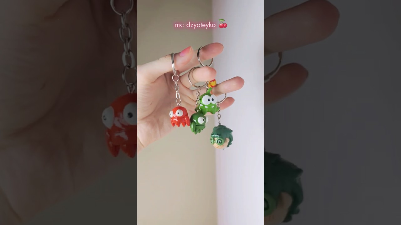 Делаю брелок Вару из “13 карт”! 