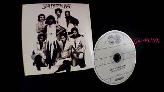 SPLIT DECISION BAND - Split Decision Band wants you to groove