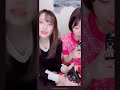 【TikTok】ライブ中の放送事故。　頭上でハート作ったら…