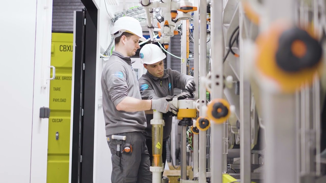 Pure Water Group bouwt Elektrolyse container met REDstack