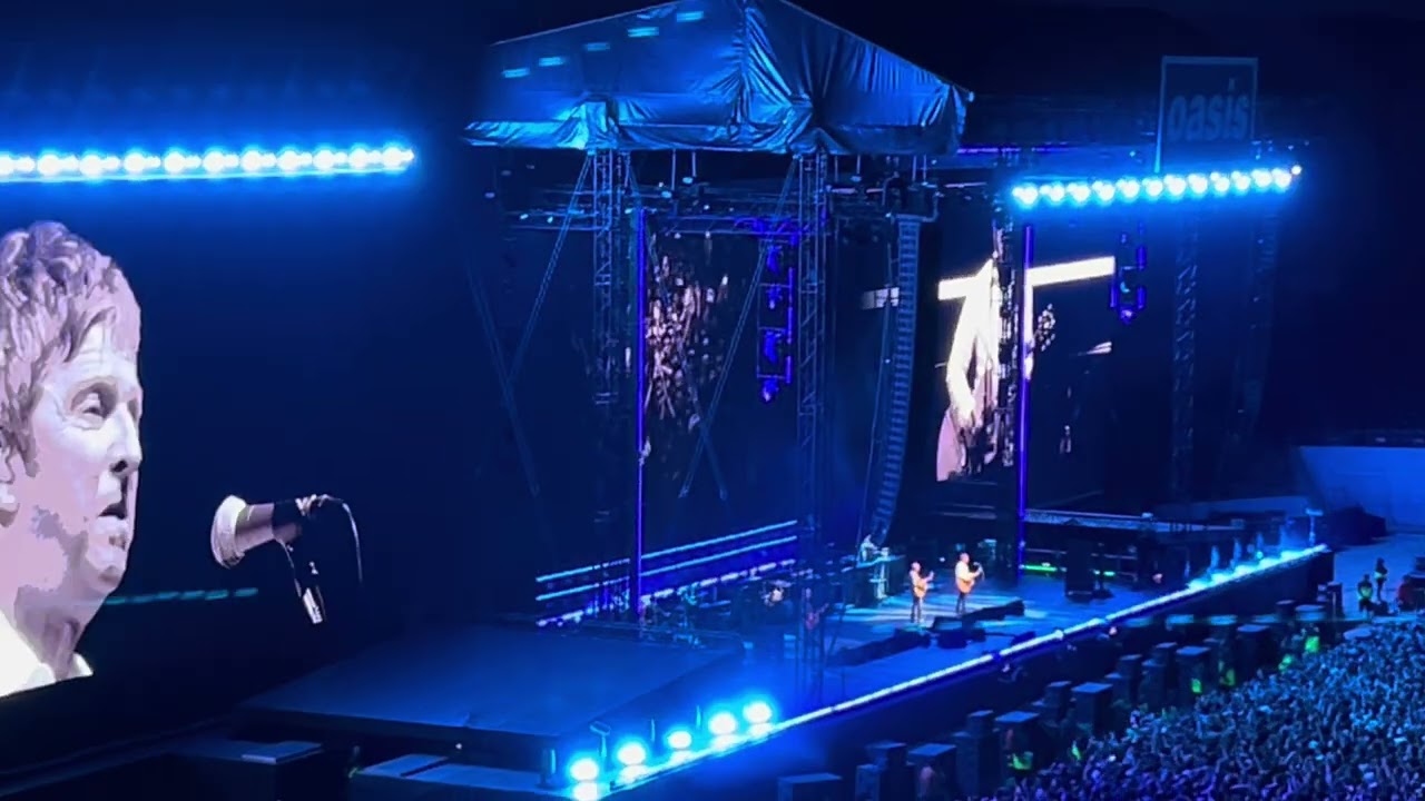 Oasis  - Talk Tonight  - Half the World Away -  Little by little - 2025 - Chile - Santiago