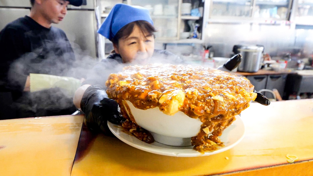 Giant Food Party! An extra large Chinese dish.
