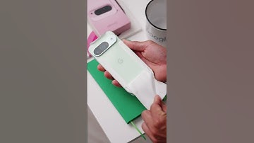 Google Pixel 9 UNBOXING (Green) - Pixel 9 VS 9 Pro XL Comparison