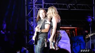 Lauren Alaina ~ Ladies of the 90's ~ Crash My Playa ~ Mexico ~ 01/25/2019