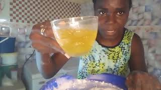 como fazer a massa de bola de Berlim sem ovo e sem leite.