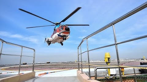 Chuyến bay cấp cứu bằng trực thăng trên bầu trời TP.HCM