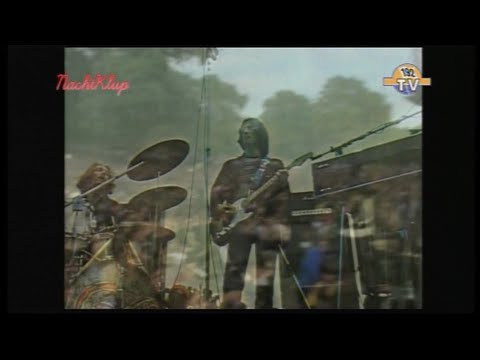 Blind Faith - Well Alright ( 1969 Footage Remastered By 192 TV Holland )