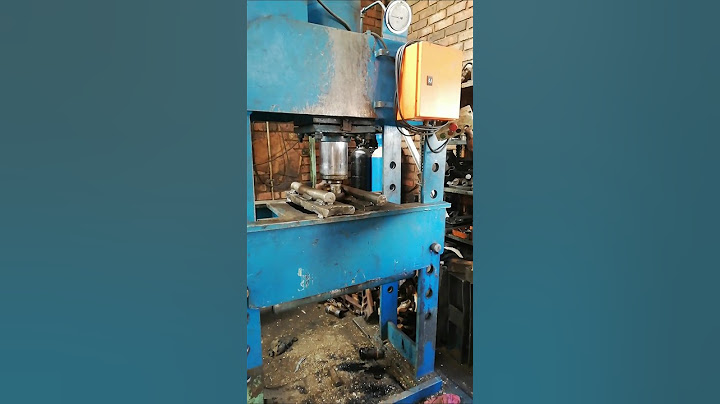 REPAIRING EXCAVATOR'S TRACK CHAINS USING HYDRAULIC PRESSING MACHINE IN PUSHING OUT PINS AND BUSHES