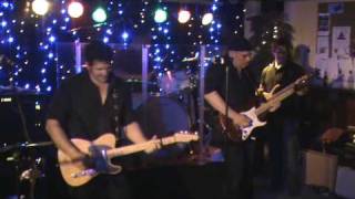 Video thumbnail of "The bruceband - Lucky town"