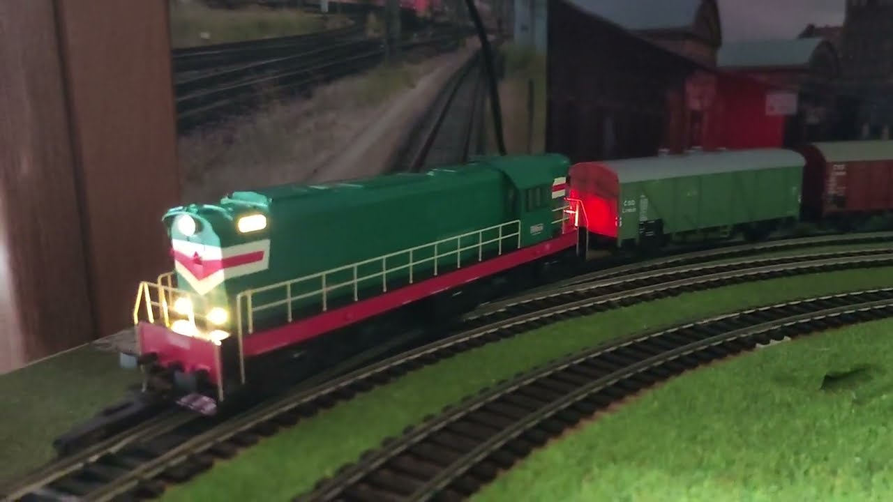 Čmelák ČSD (T 669 0540) PIKO H0