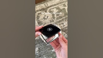 Engraved Chanel compact mirror 🖤 #personalizedgifts #chanel #giftideas #engravedgifts