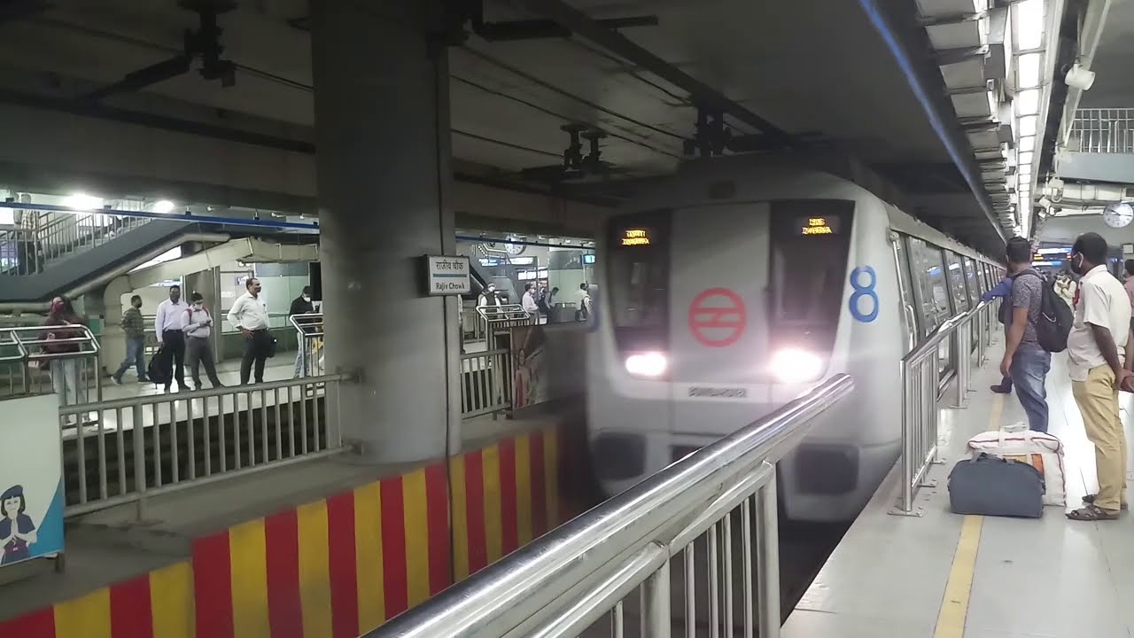 Delhi Metro Rajiv Chowk Station Yellow Line YouTube delhi-metro-rajiv-chowk-station-yellow-line-youtube