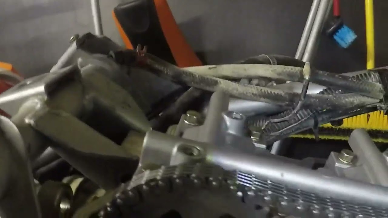 05 polaris predator 500 head and timing chain removal