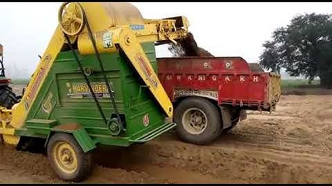 Soil Scrapper and Loader by Kuldeep Singh & Resham Singh || NIF - INDIA ||