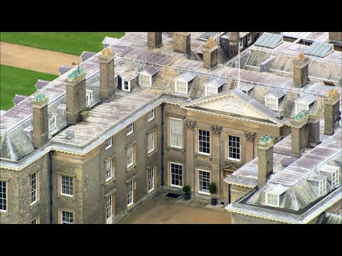 How Princess Diana and her New Stepmother Got Off on the Wrong Foot