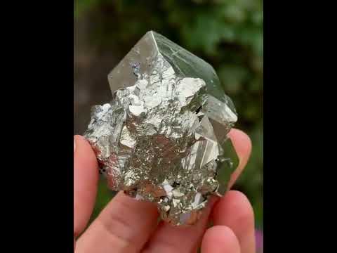 ПІРИТ - натуральний необроблений камінь - Перу, видео 1