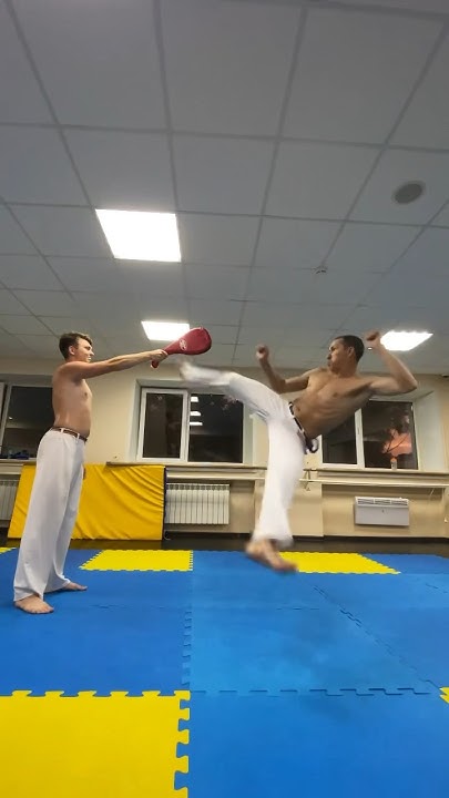 #капоэйра #capoeira #спорт #единаборства #вертушка #ударыног # ...