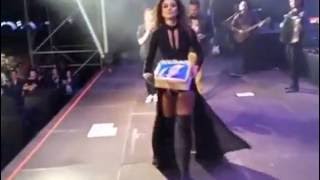 Paula Fernandes comemorando aniversário - 2016