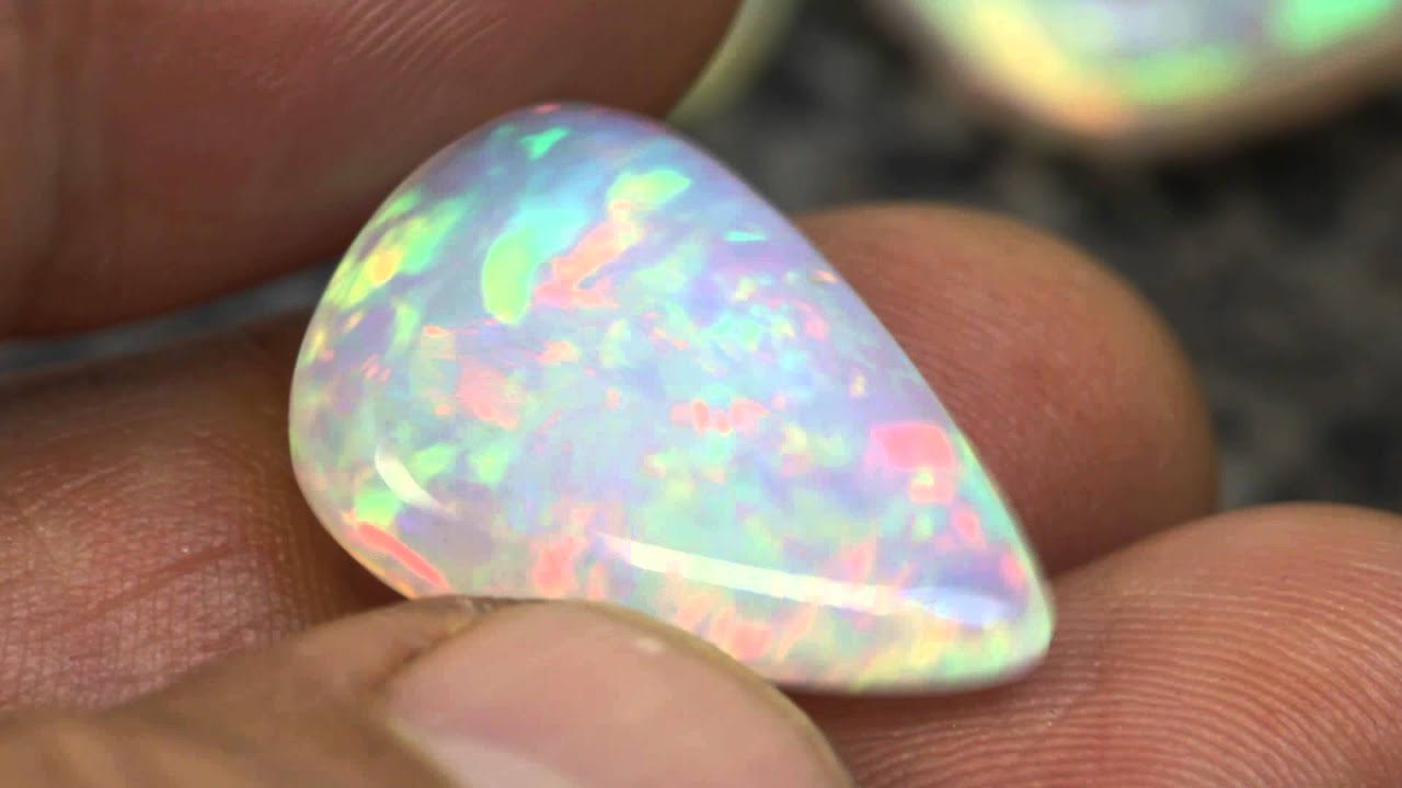 Wello opal blue base crystal.