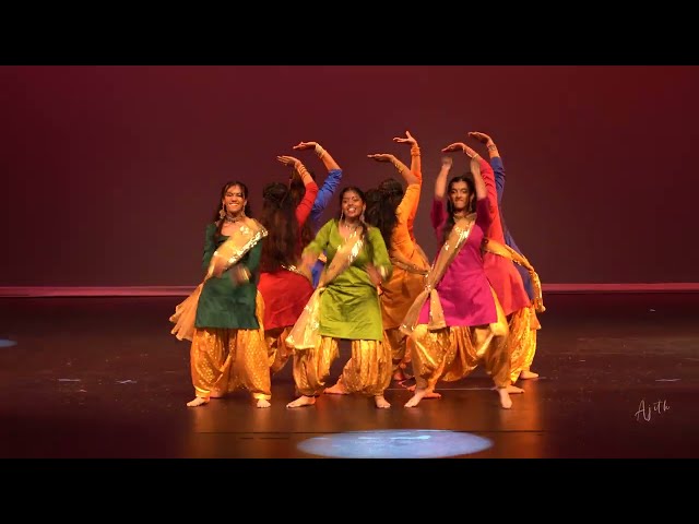 Bollywood Dhamaka | Morni Banke & The Punjaabbaan Song | Punjabi Dance | KAW Onam 2022 | Seattle class=