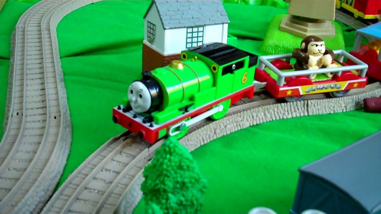 thomas the tank engine toy train