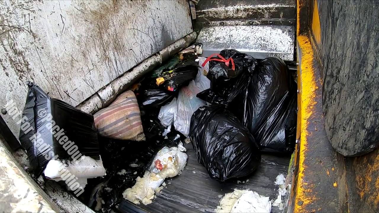 PackedOut - Episode 3 [Garbage Truck Hopper]