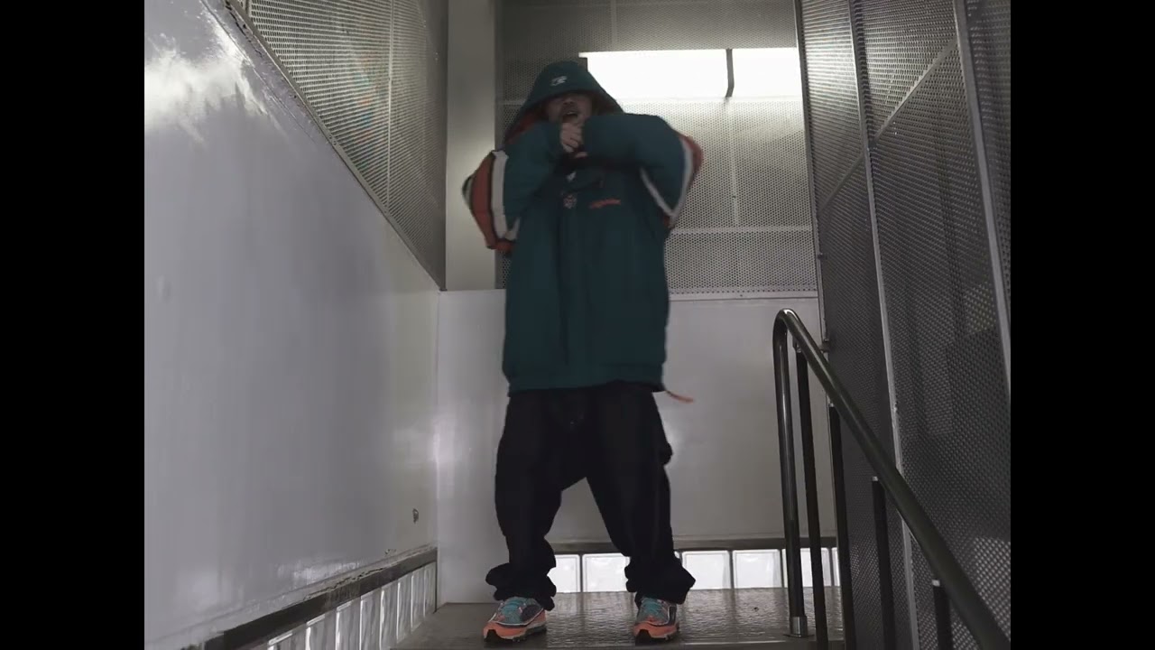 MAJUNIA & POTTENTOT - 人生爆笑 (Official Music Video)