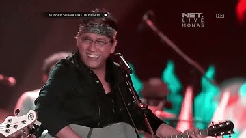 Keroncong Kemayoran,Sang Bango&Nonton Bioskop - Iwan Fals feat Bondan Prakoso in Concert Jakarta