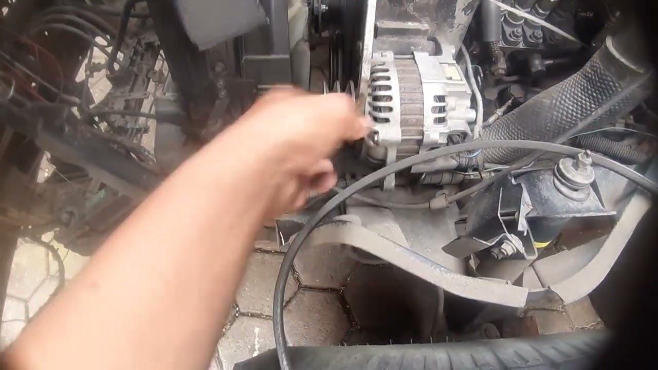 @rubah dudukan dinamo biar v belt bisa terpasang