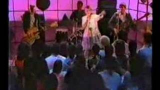 Video thumbnail of "Bow Wow Wow - Do You Wanna Hold Me (performance 1983)"