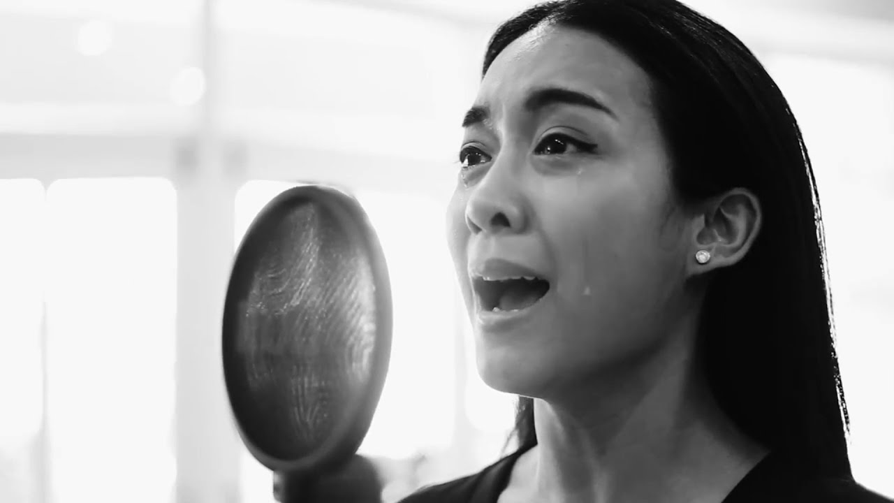 สรรเสริญพระบารมี - Thai Royal Anthem (With Closed Captions)