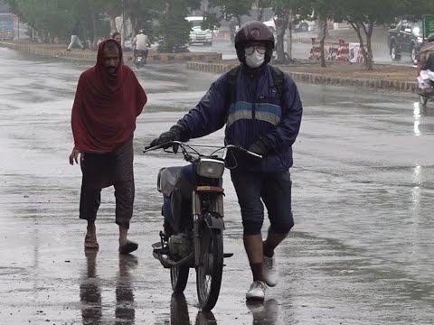 Temperature in Karachi drops after rainfall