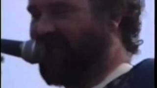 John Martyn singing Big Muff live on Hastings Beach in 1991