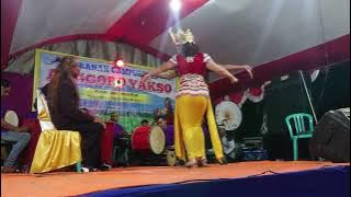 BERSAMA CAMPURSARI SEKAR LARAS