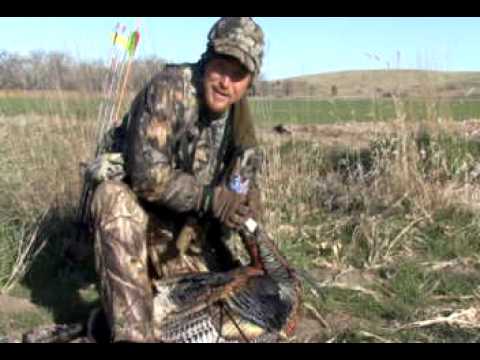 TURKEY BOWHUNT NEBRASKA KILGORE OUTDOORS 2010.avi