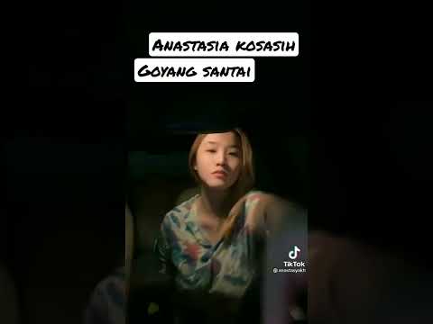 Anastasia Kosasih Goyang Santai di Mobil...#anastasia #anastasya