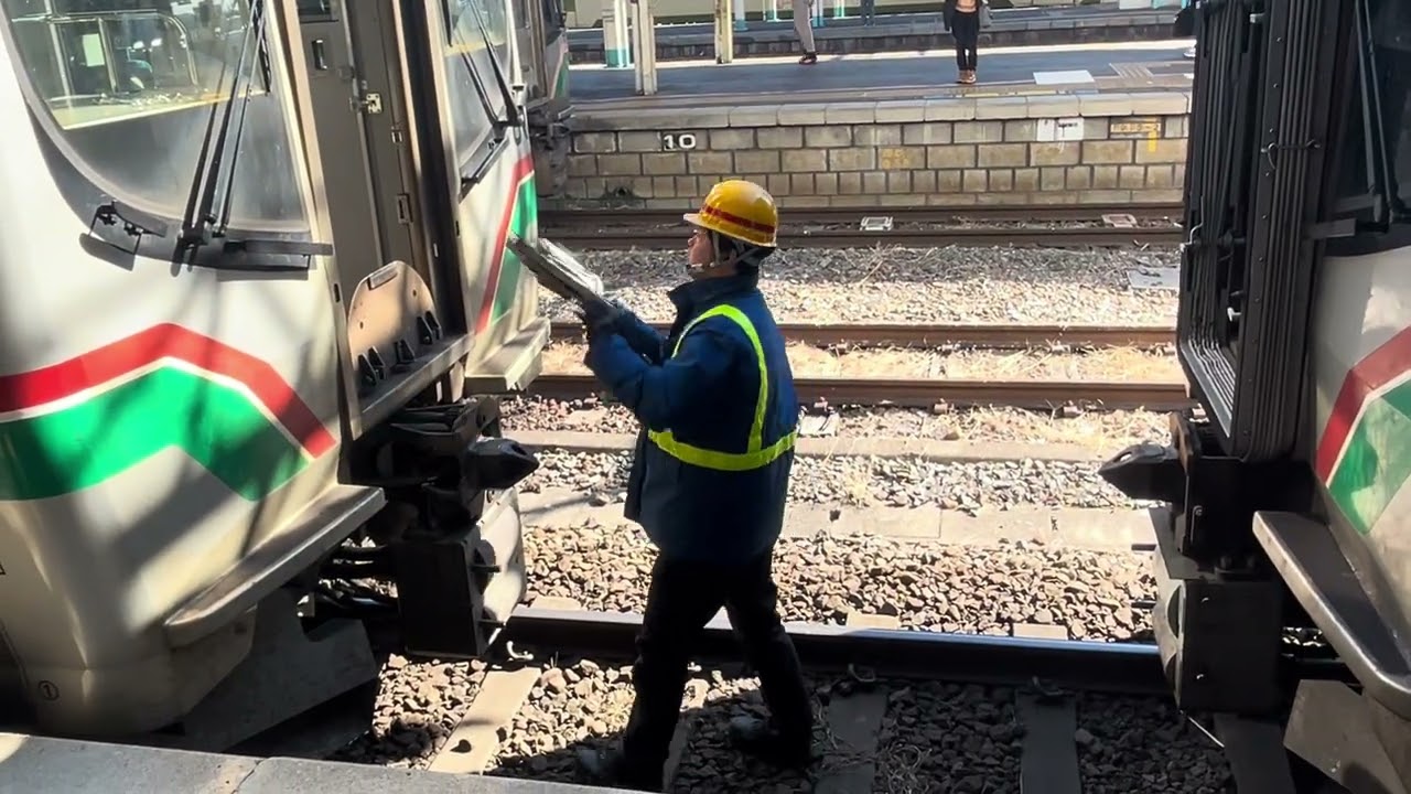 郡山駅磐越西線1227M併結作業