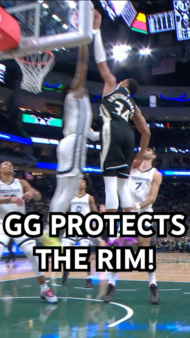 GG gets up to protect the rim! ?‍♂️