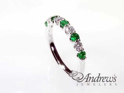 emerald-and-diamond-wedding-band-118-02389