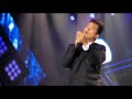 El imitador de Luis Miguel robó suspiros al cantar el tema “La Incondicional”