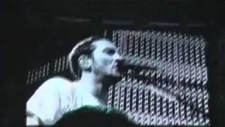 Red Hot Chili Peppers - Fear Is A Man&#39;s Best Friend (John Cale) [Live, Manchester - England, 2004]