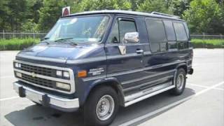 1994 Chevrolet G20 Conversion Van Start Up, Exhaust, and In Depth Tour