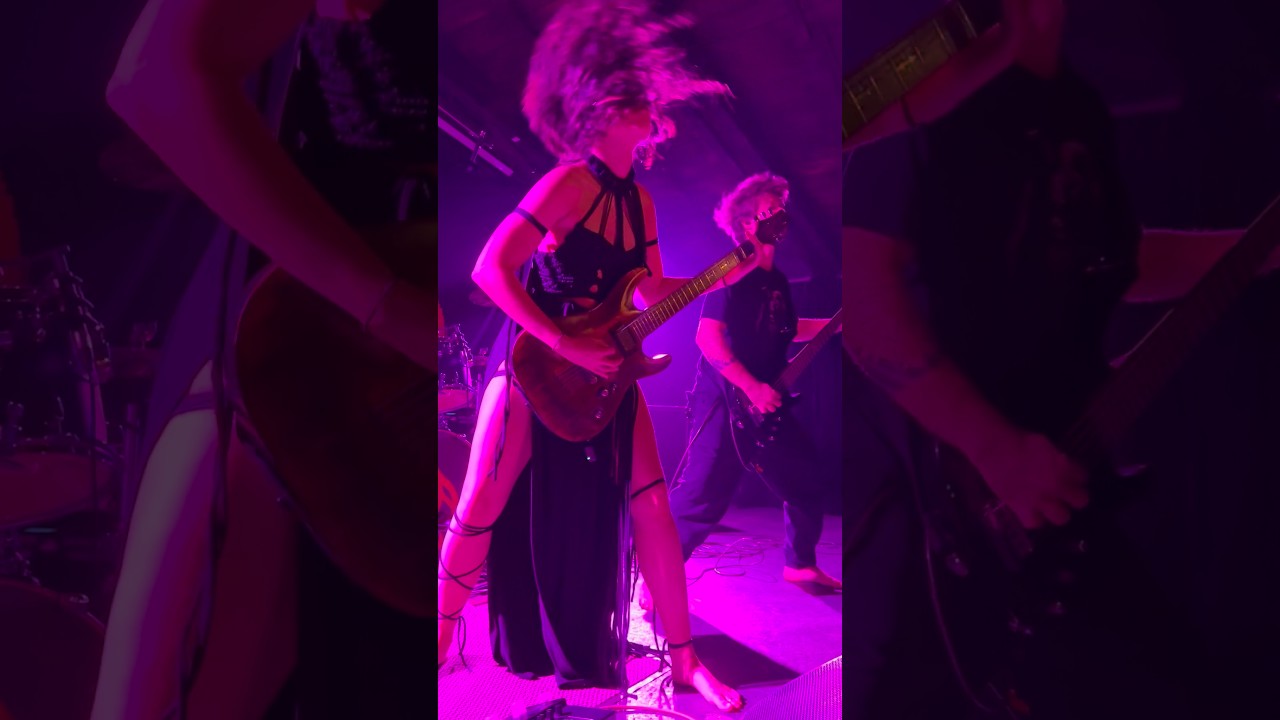 Helicopter or Windmill Headbaging? 🤔🚁💨 