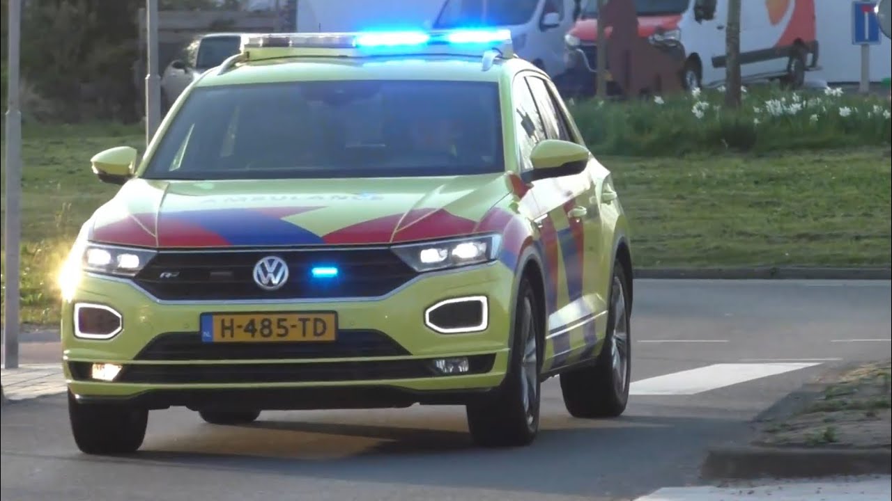 A1 Ambulace en Ovd-g met spoed naar een brand in Leeuwarden